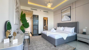Relax in Luxury 1BR with Jacuzzi & Skyline Views - 6AB03